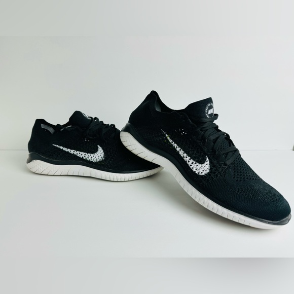 Nike free run. Men running shoes. Size 10!! - Picture 2 of 4